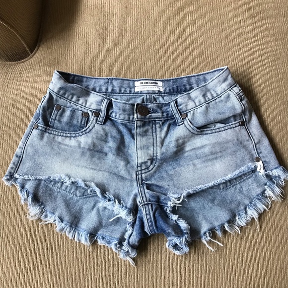One Teaspoon Bonita Jean Shorts in Rocky Sz 25 - Picture 1 of 5